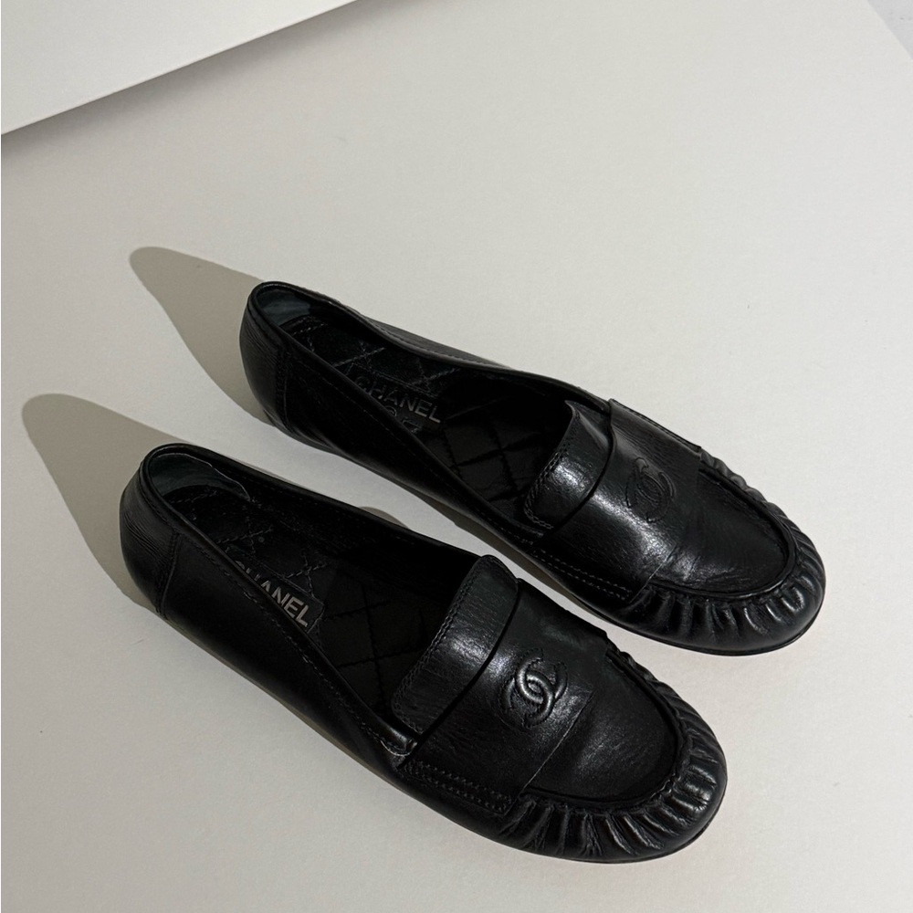 CHANEL Classic Black Leather Loafers